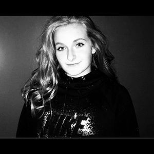 Meet your Posher, Caroline